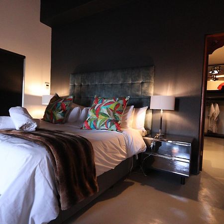 Bali At Scenic Haven Lodge In Hartbeespoort Exterior photo