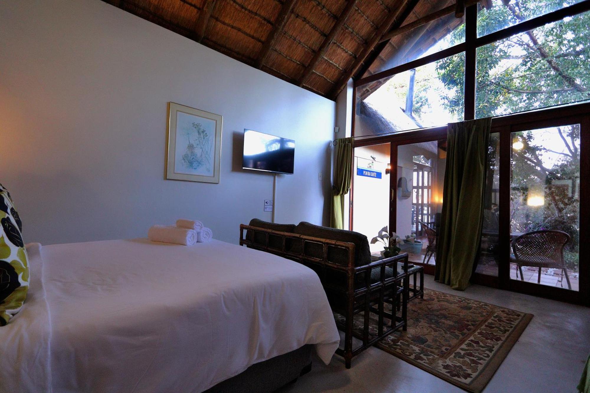 Bali At Scenic Haven Lodge In Hartbeespoort Exterior photo