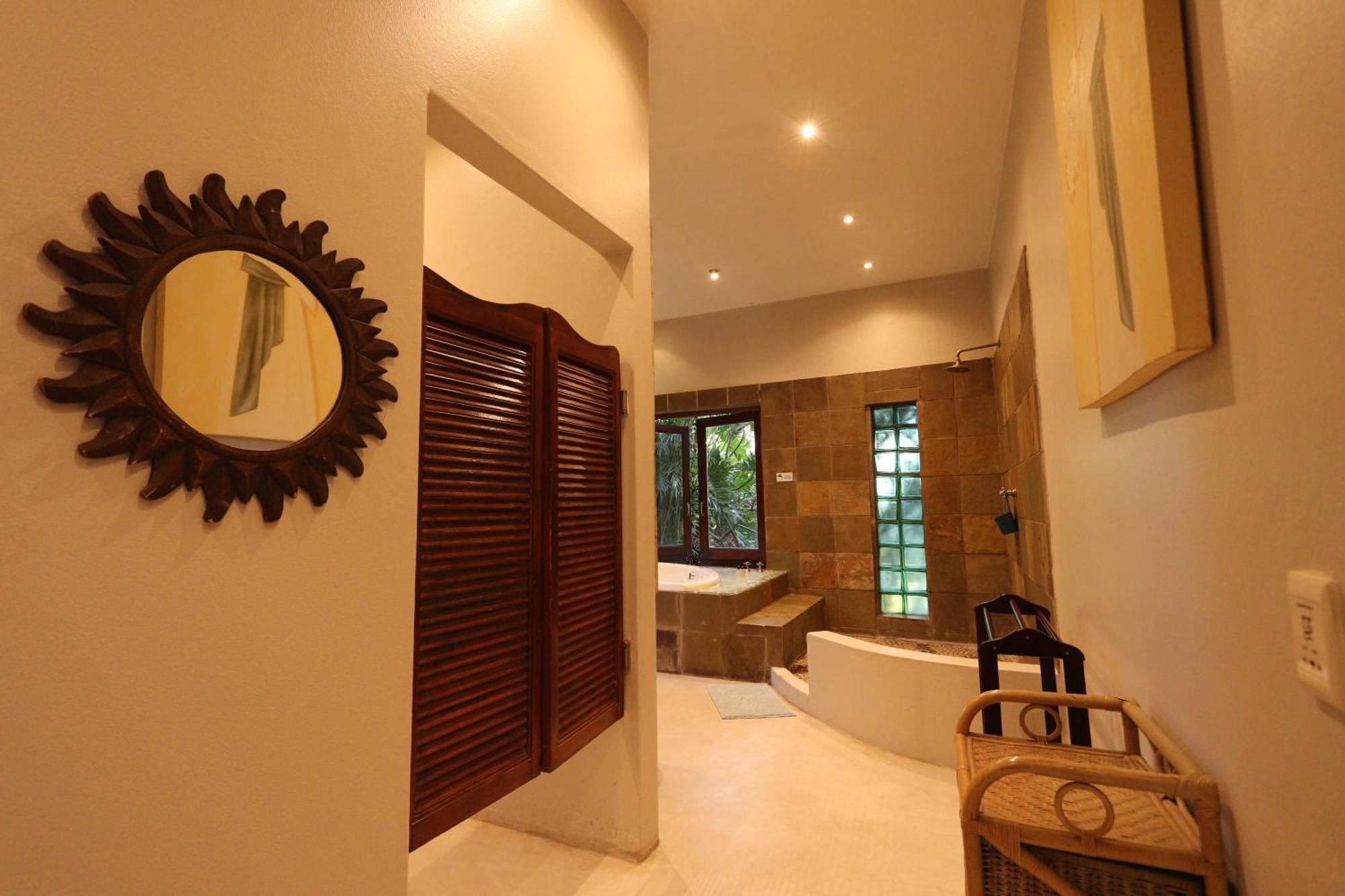 Bali At Scenic Haven Lodge In Hartbeespoort Exterior photo